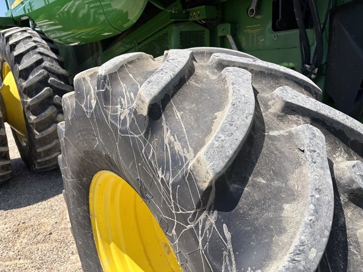 john-deere-3000-image-36