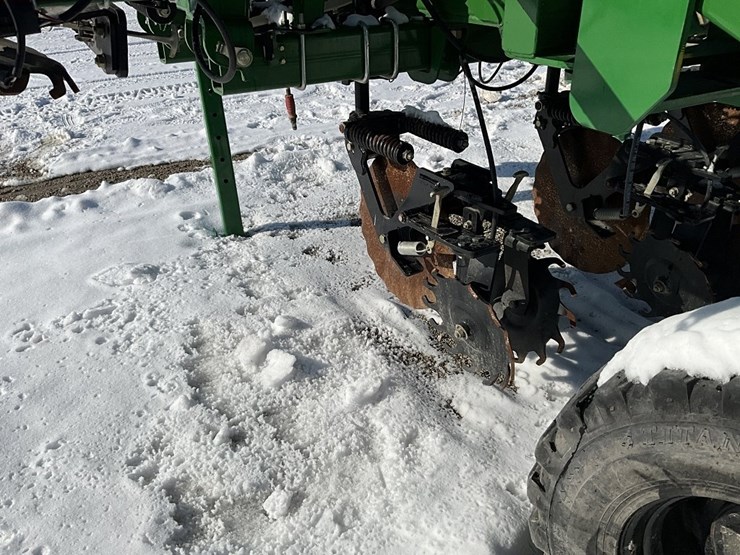 john-deere-3000-image-24