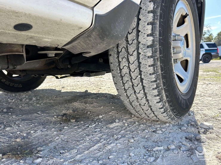 2018-chevrolet-1500-image-26