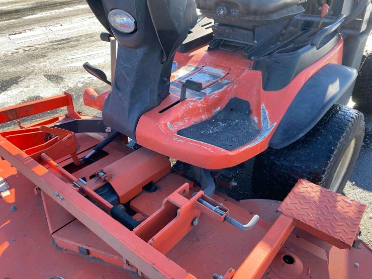 2016-kubota-f3990-image-26