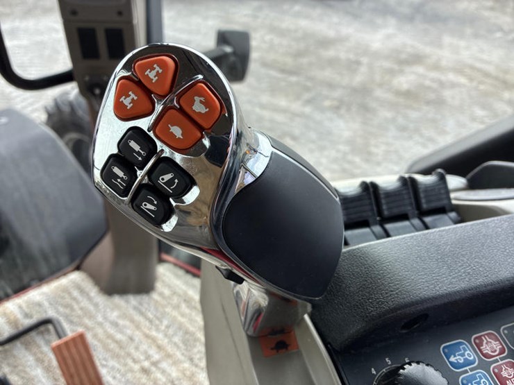 case-ih-magnum-315-image-72