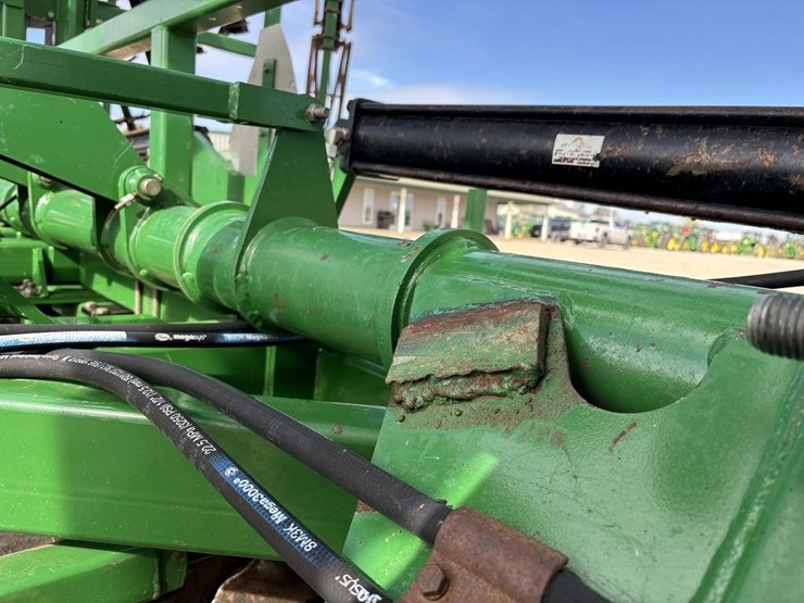 great-plains-4000tm-image-46