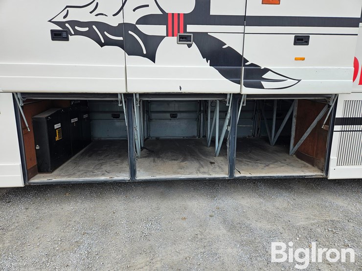 2000-vanhool-t2100-image-12