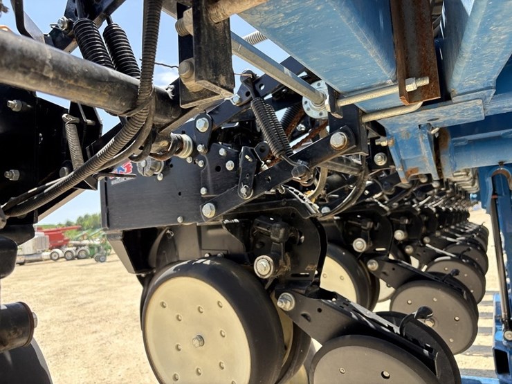 kinze-3660-image-43