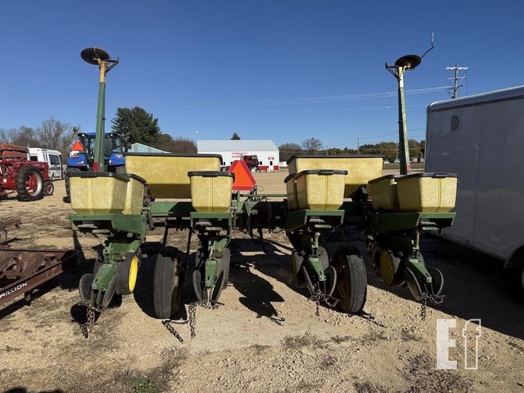 john-deere-7000-image-5