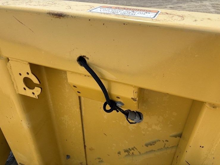 new-holland-996-image-25