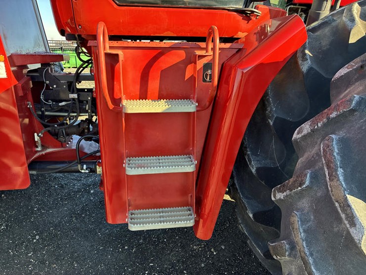 case-ih-steiger-335-image-23