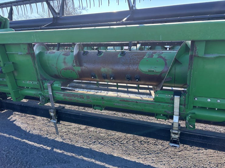 john-deere-630f-image-11