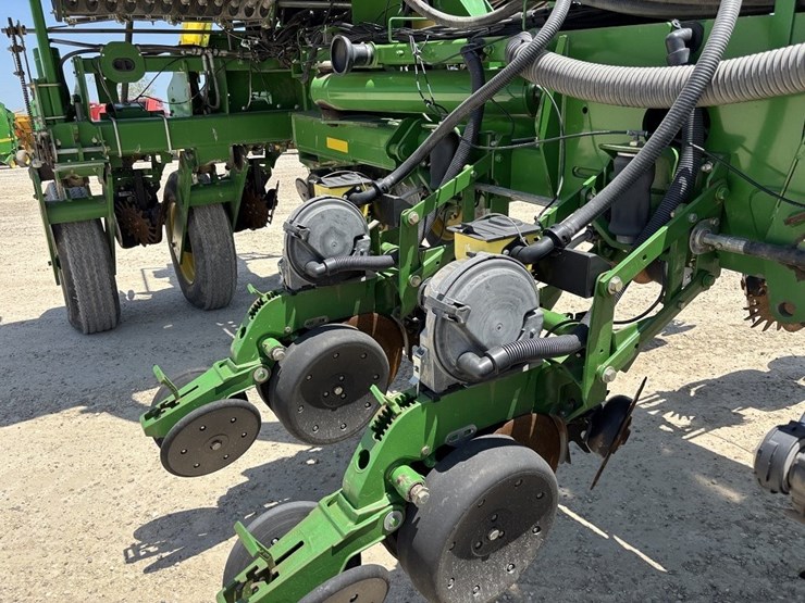 john-deere-s680-image-26