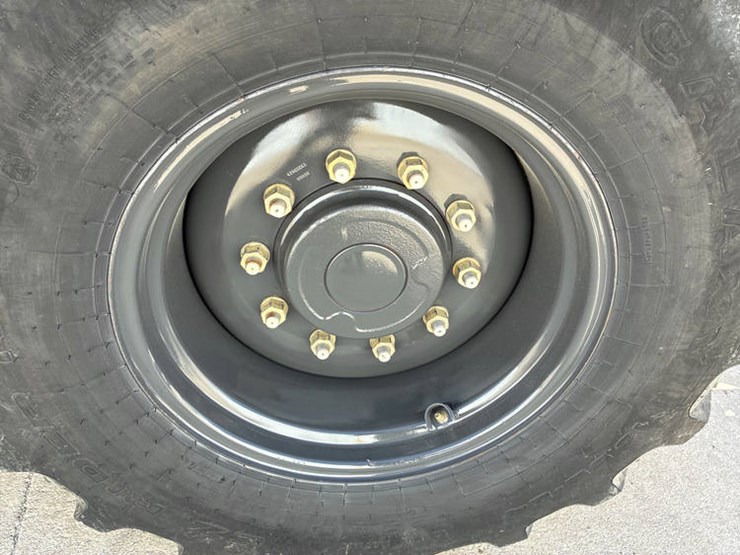 2019-case-580sn-image-62