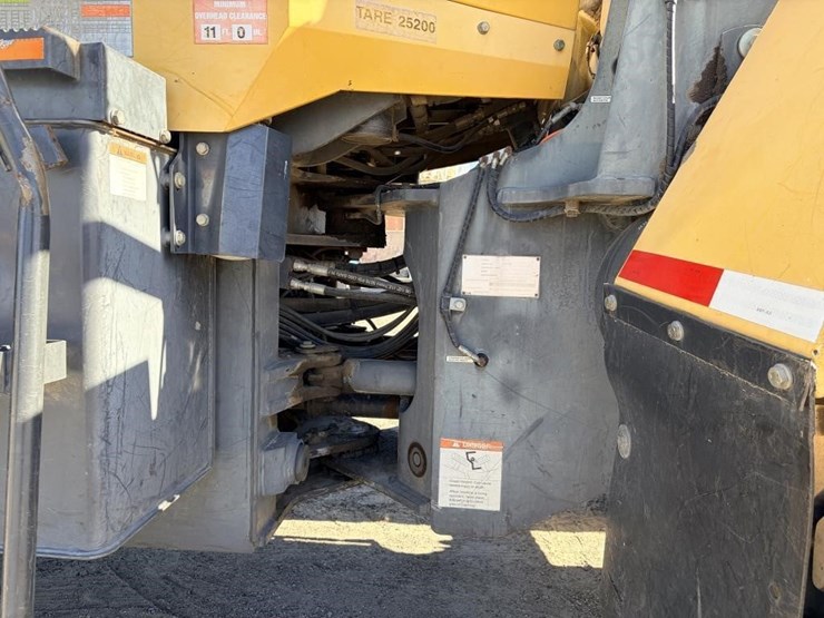 komatsu-wa200pt-image-11