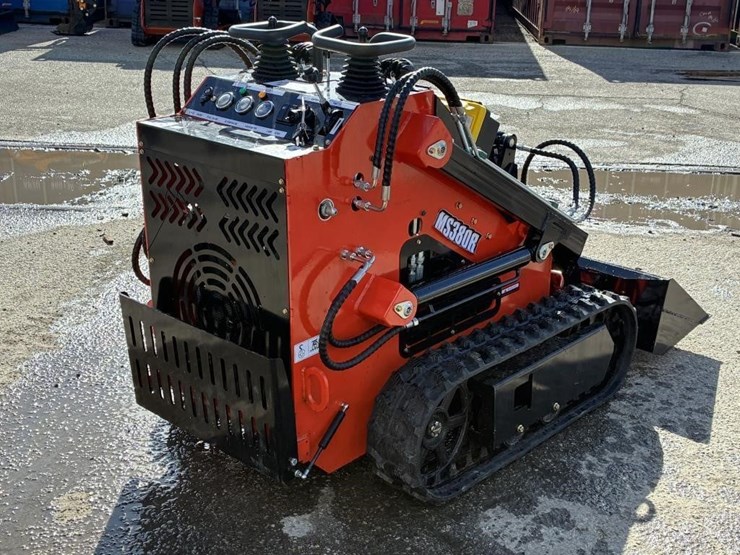 2025-mms-380r-skid-steer-track-loader-image-3