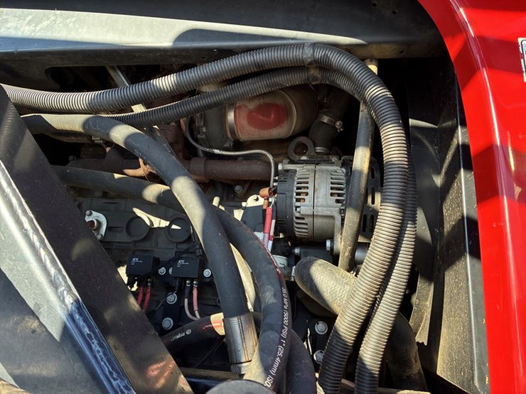 case-ih-patriot-3340-image-46