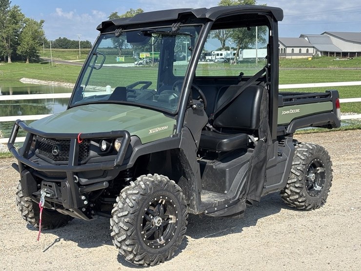 john-deere-gator-image-1