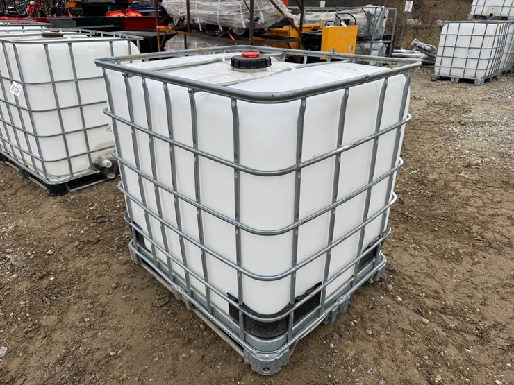 water-tank-tote-image-2