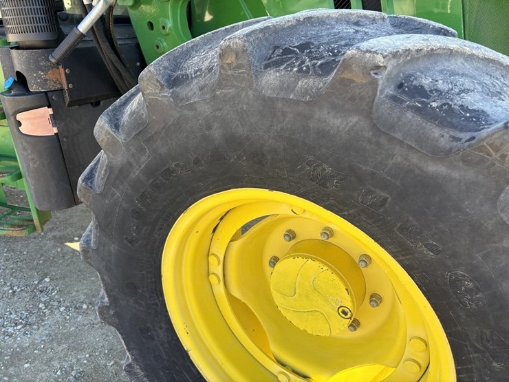 john-deere-6125m-image-13