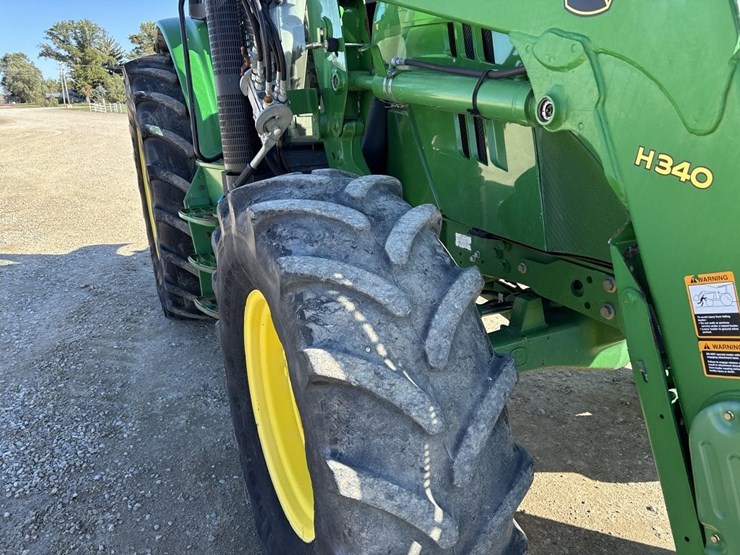 john-deere-6125m-image-12