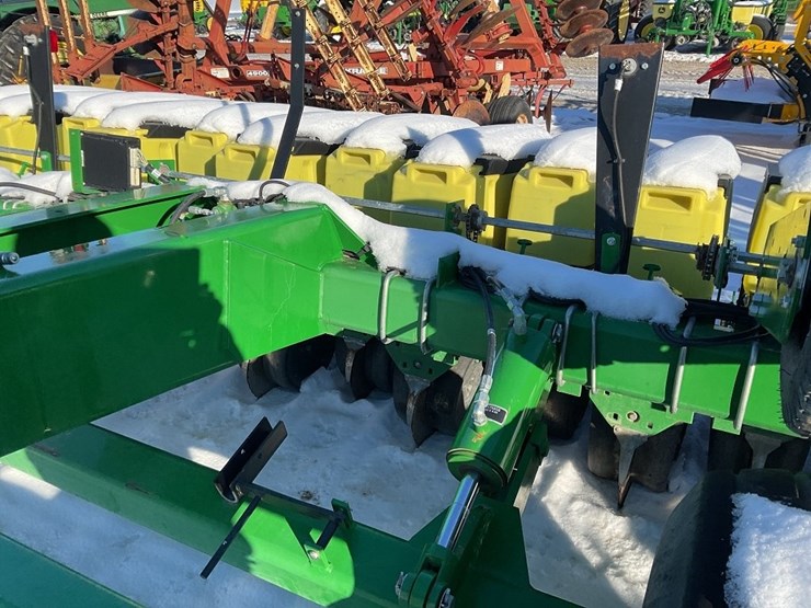 john-deere-1785-image-9