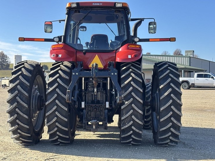 2014-case-ih-340-image-4