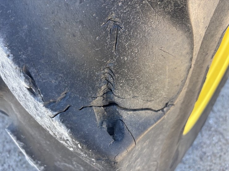 john-deere-8285r-image-22