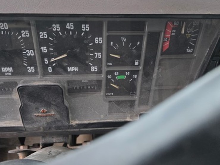 international-4900-image-21