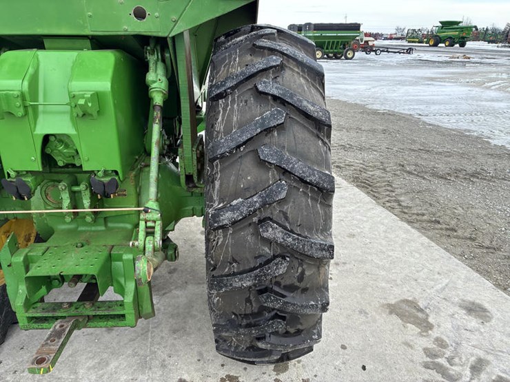 john-deere-4620-image-62