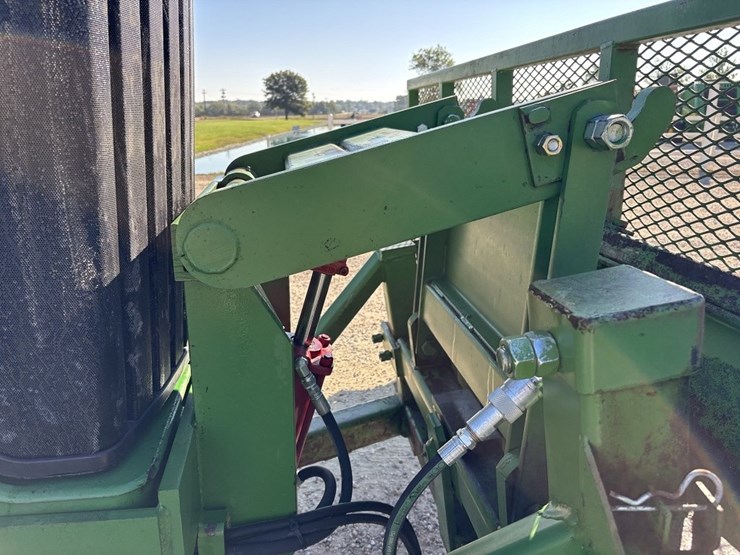 john-deere-8200-image-13