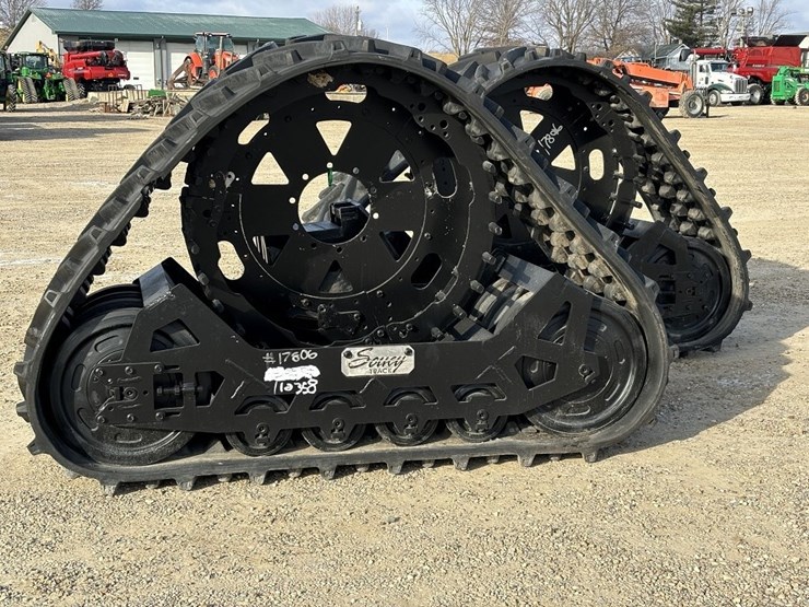 soucy-s3-tractor-tracks-image-1