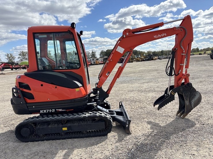 2022-kubota-kx71-3-image-6