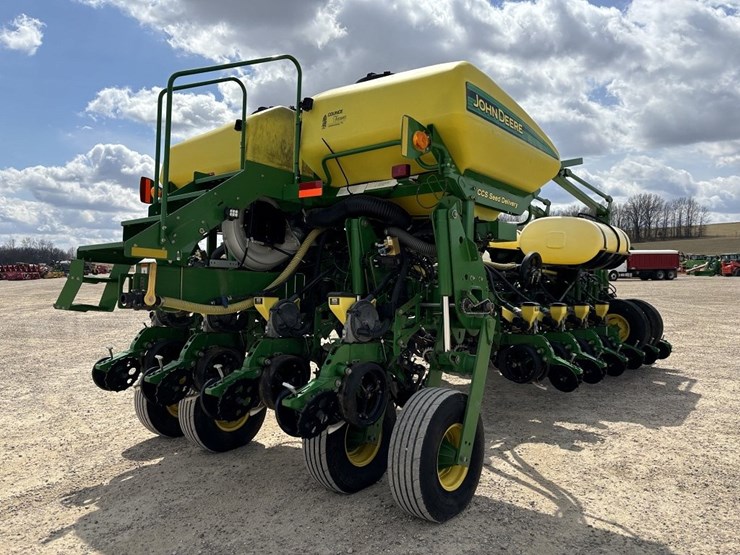 john-deere-1770nt-image-5