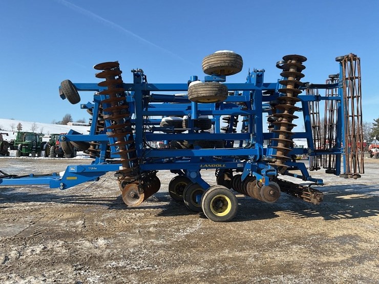 2011-landoll-7450-44-image-2