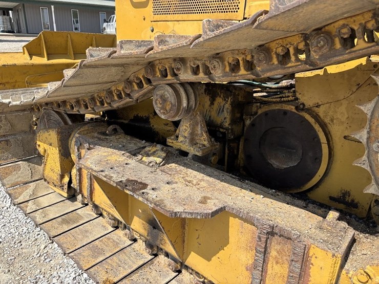 caterpillar-d5m-image-28