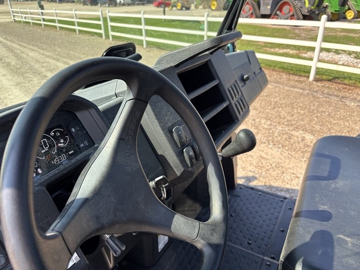 john-deere-gator-image-42