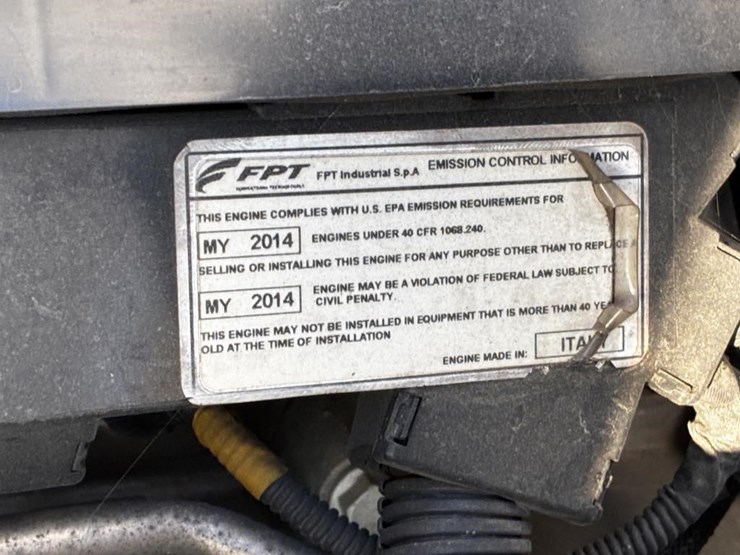 2012-mitsubishi-box-truck-image-10