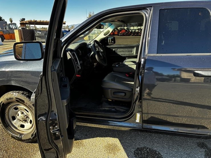 2015-dodge-ram-1500-image-10