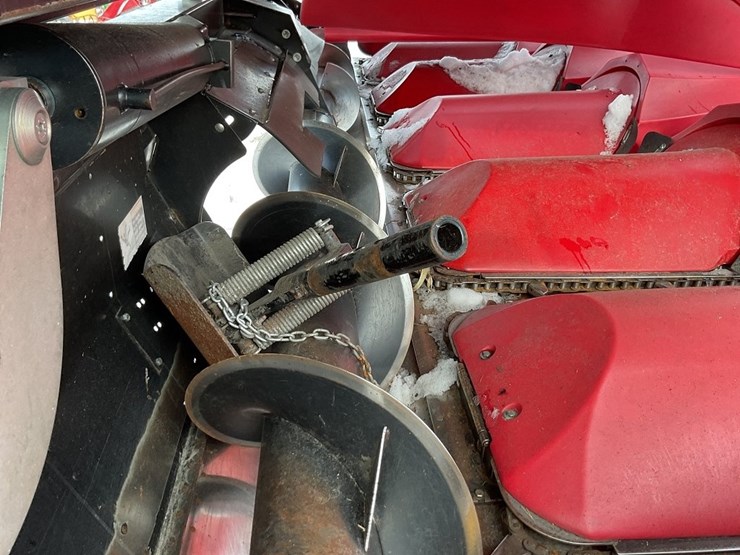 2015-harvestech-12-row-folding-corn-head-image-8