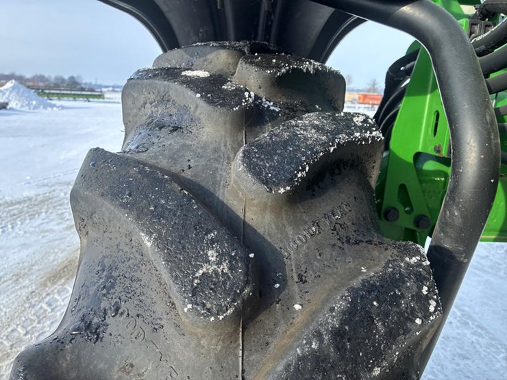 john-deere-r4038-image-61