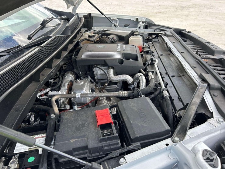 2023-chevrolet-1500-image-9