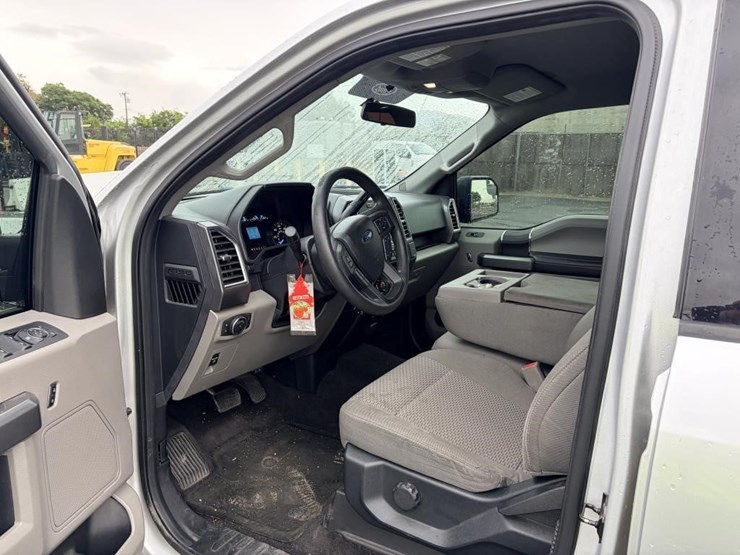 2016-ford-f150-image-13