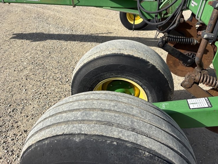 john-deere-2100-image-33