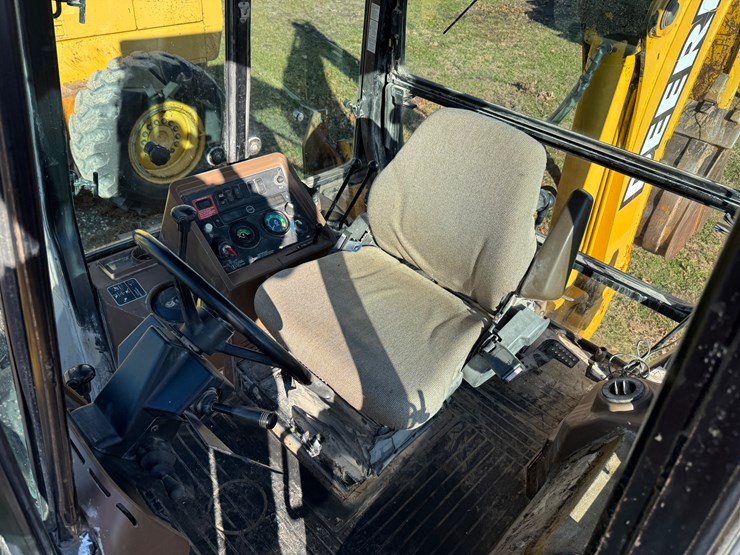 john-deere-410-image-12