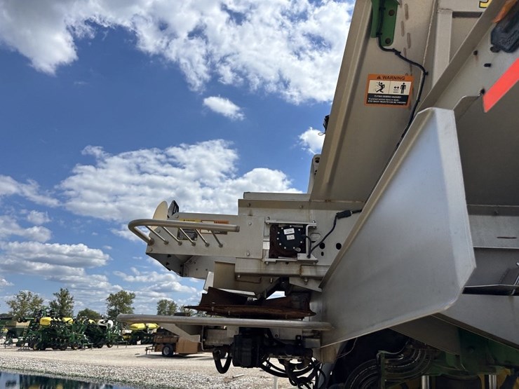 john-deere-600r-image-32