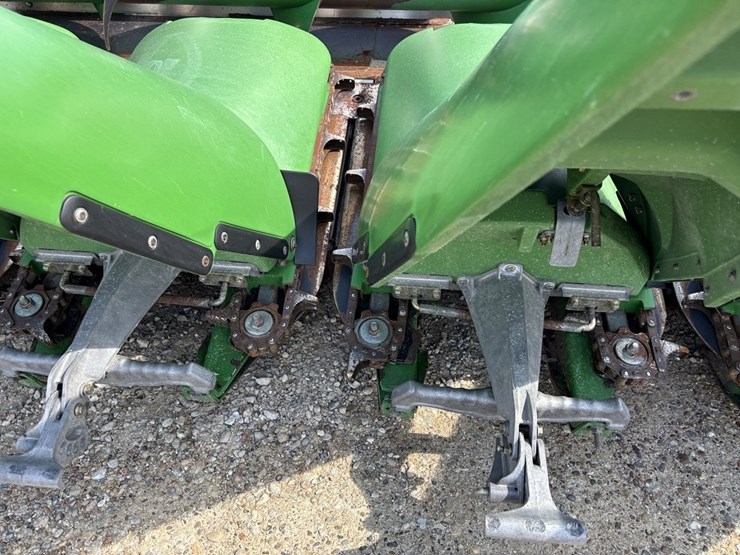 john-deere-608c-image-35