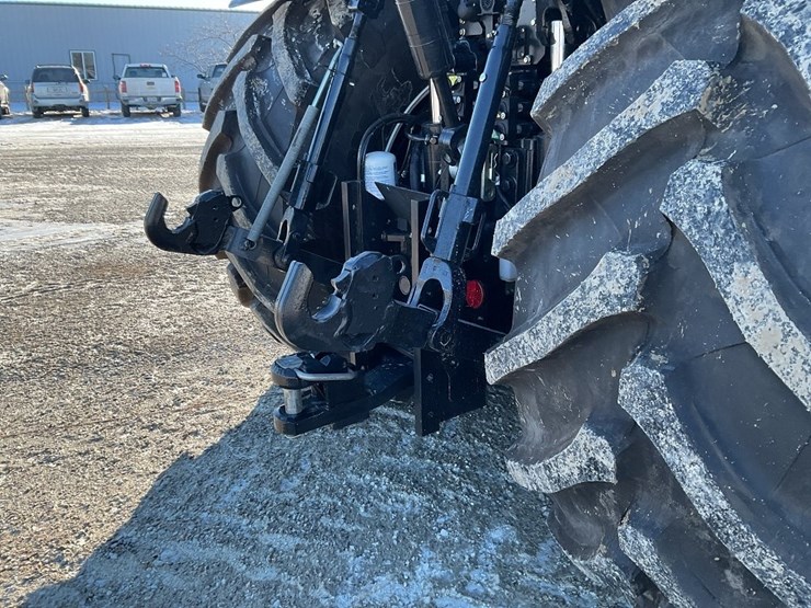 new-holland-t8.435-image-24