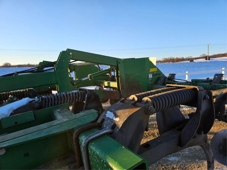 john-deere-2700-image-22