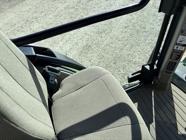 2022-john-deere-8r-280-image-46