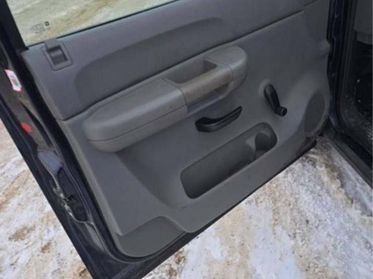 2008-chevrolet-2500-image-13