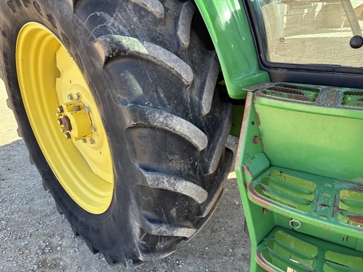 john-deere-6125m-image-18