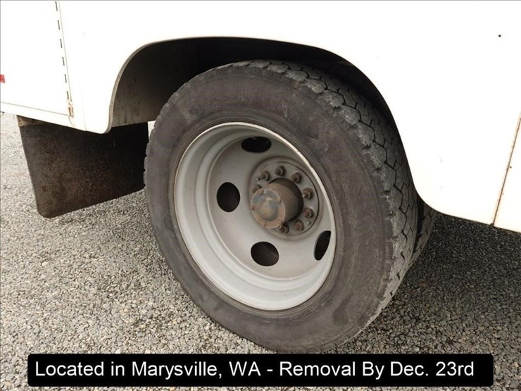 1999-gmc-3500-image-22