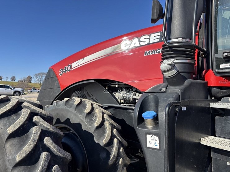 2014-case-ih-340-image-40